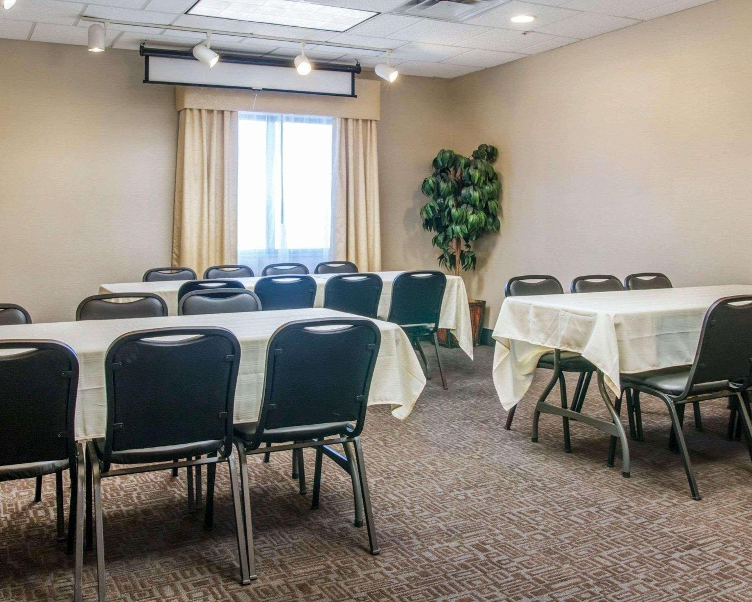 Comfort Suites Auburn Hills-Detroit Exteriör bild