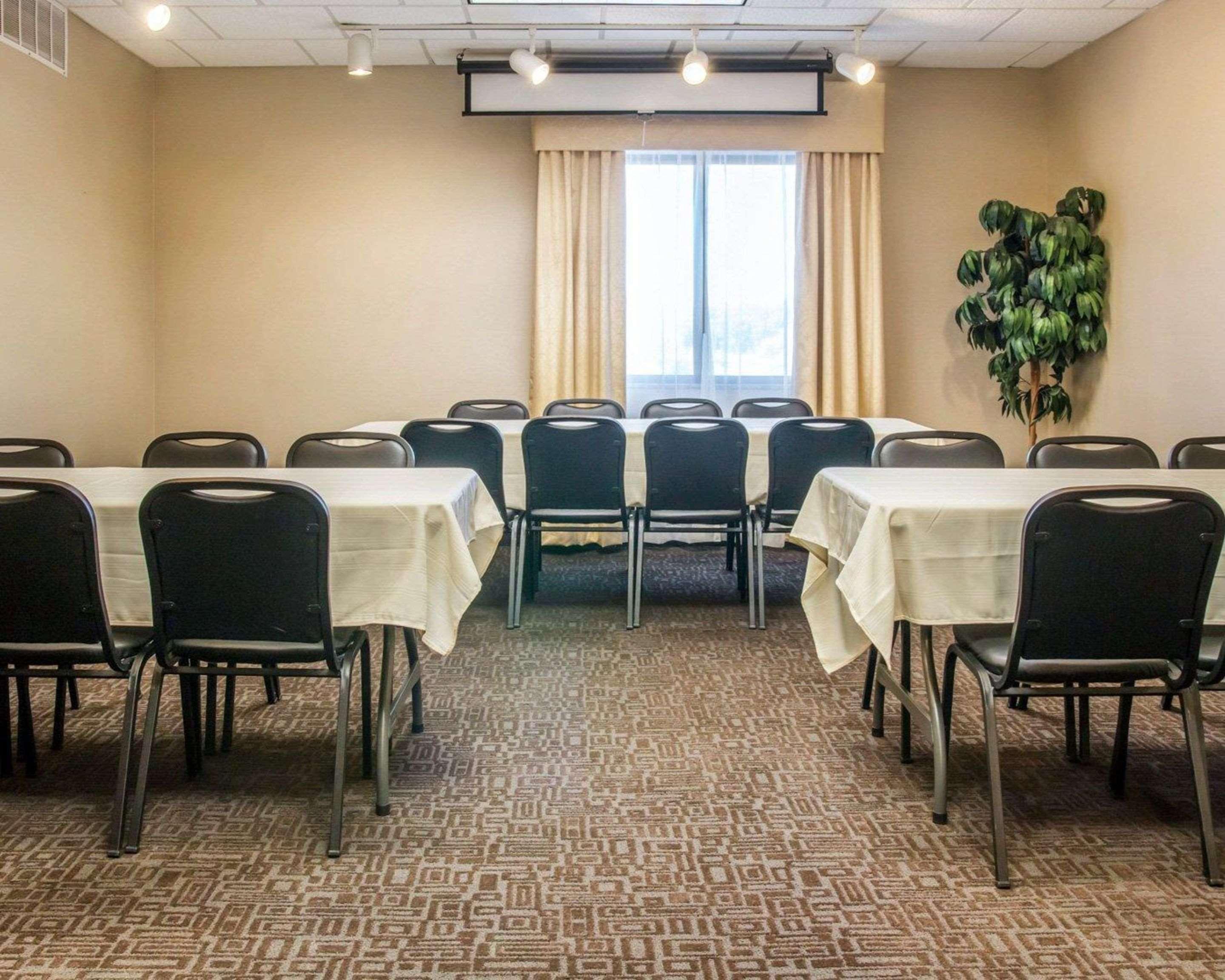 Comfort Suites Auburn Hills-Detroit Exteriör bild