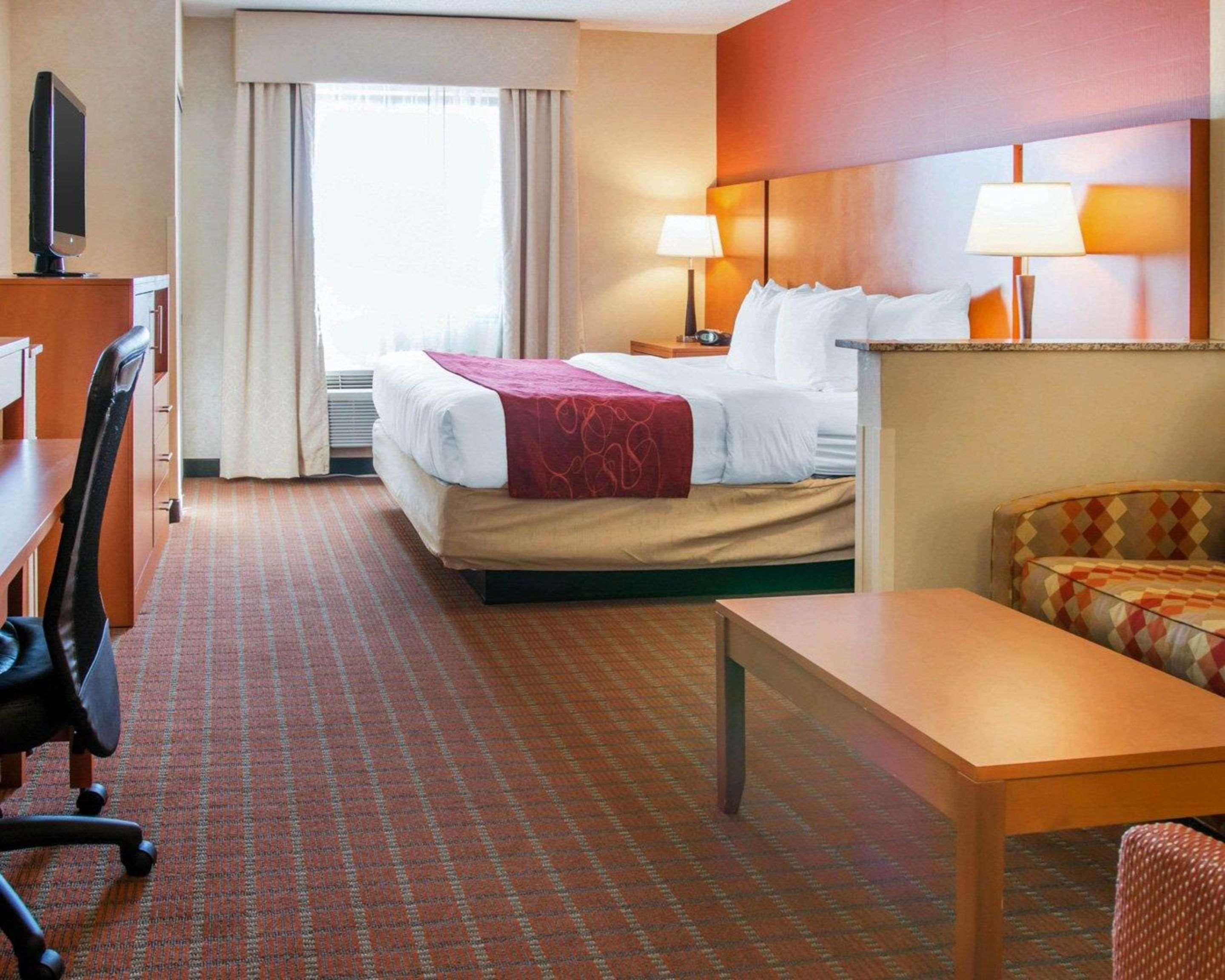 Comfort Suites Auburn Hills-Detroit Exteriör bild