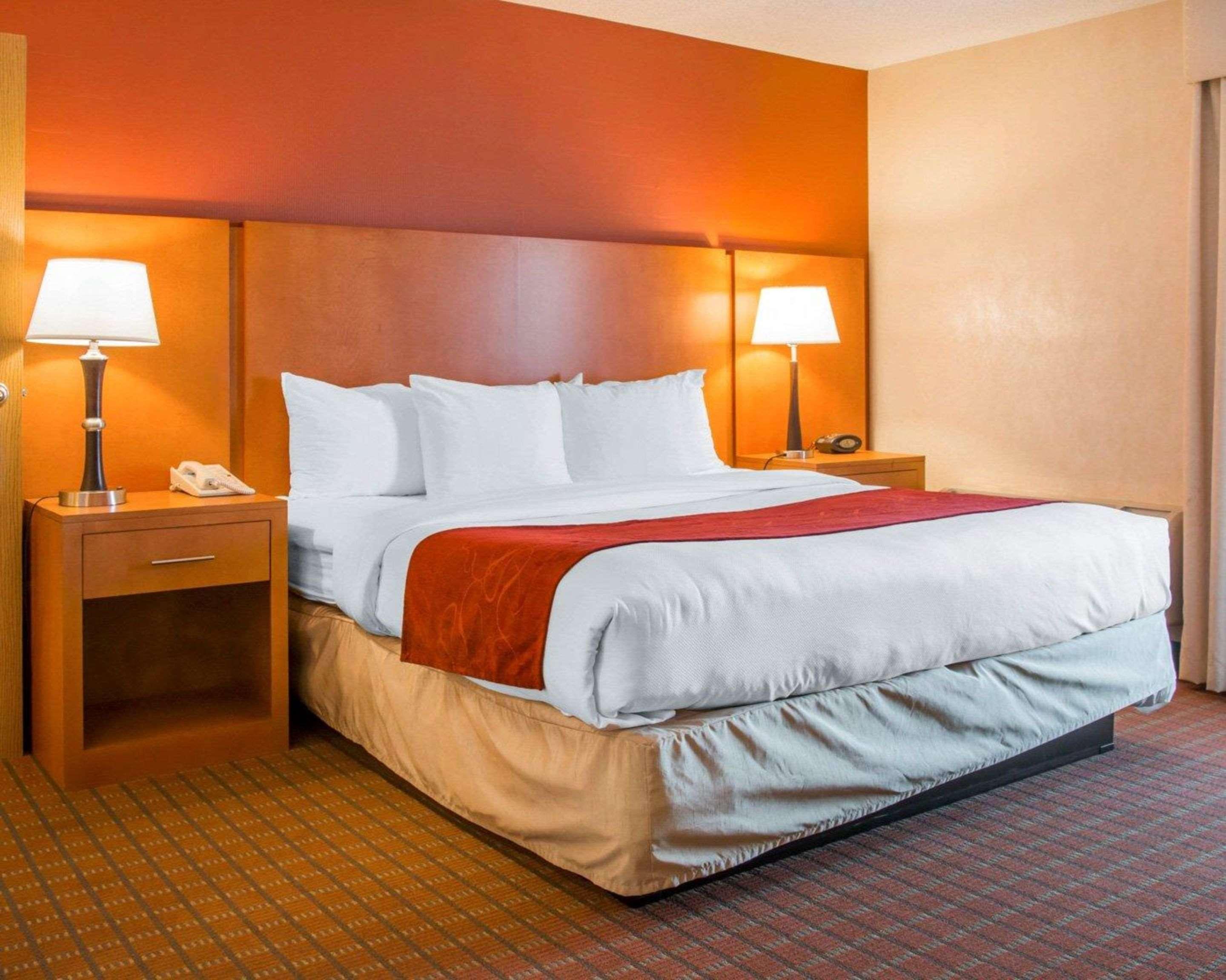 Comfort Suites Auburn Hills-Detroit Exteriör bild