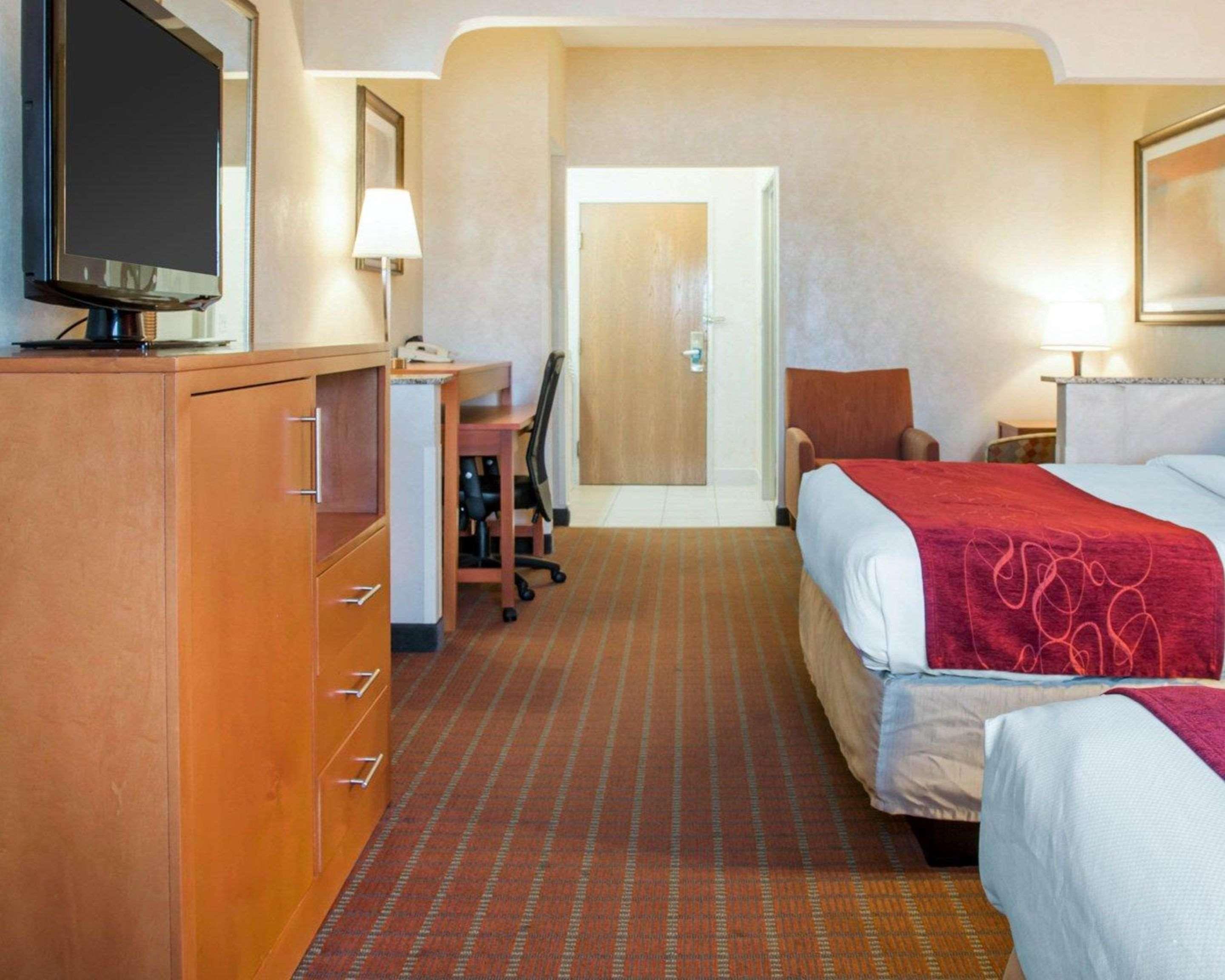 Comfort Suites Auburn Hills-Detroit Exteriör bild