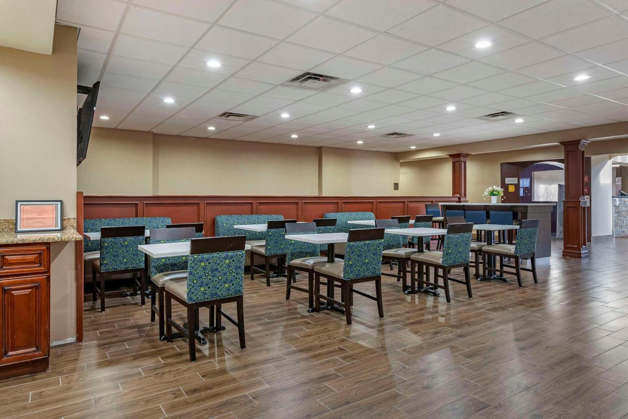 Comfort Suites Auburn Hills-Detroit Exteriör bild