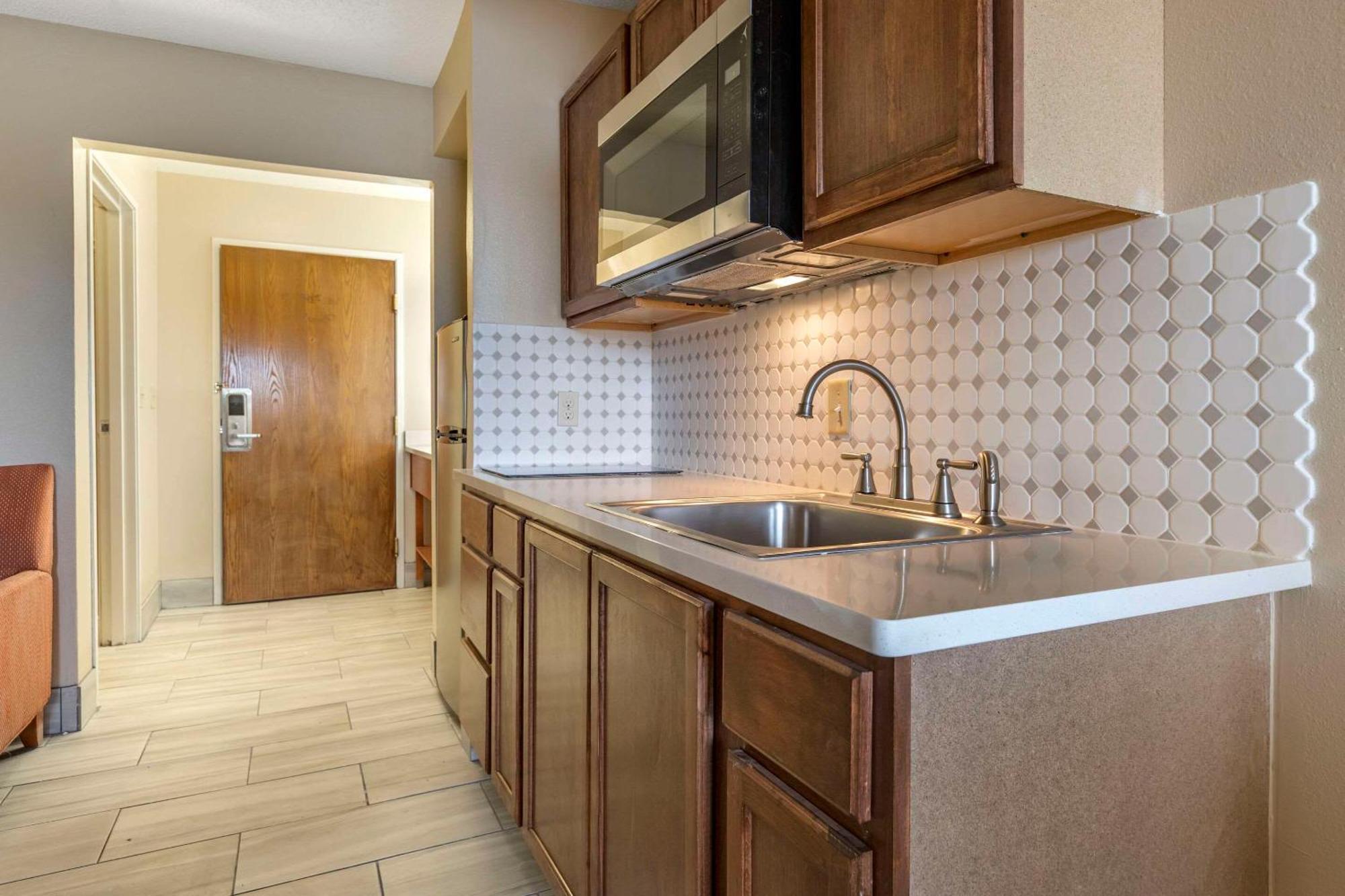 Comfort Suites Auburn Hills-Detroit Exteriör bild