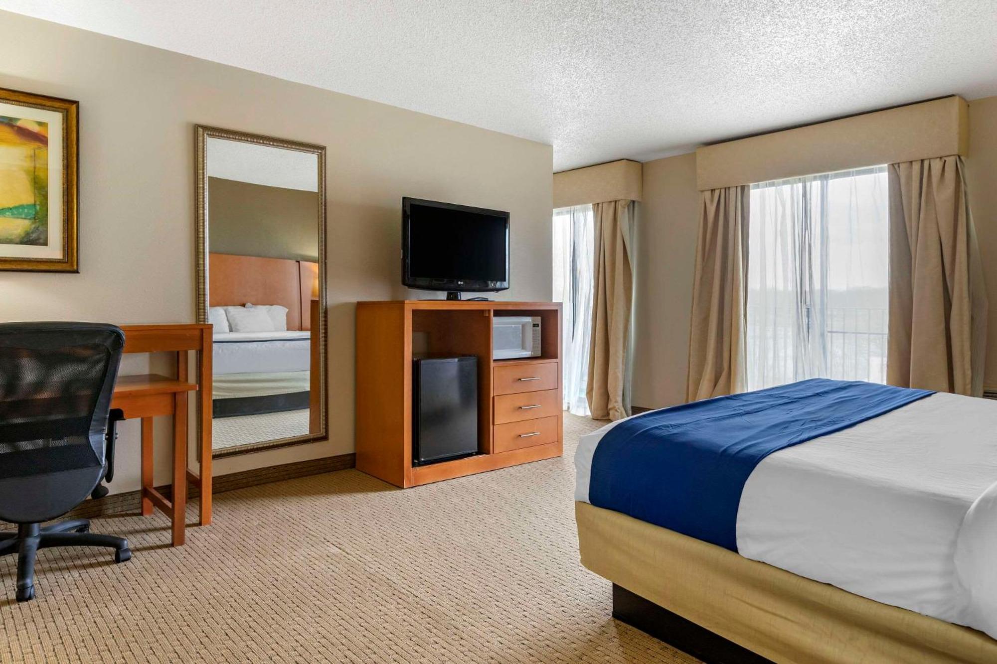 Comfort Suites Auburn Hills-Detroit Exteriör bild